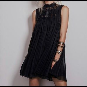 Free People lace & chiffon baby doll dress 👗